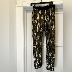 BCBG MaxAzria 
sequin leggings
Mid-rise